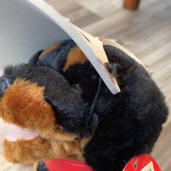 Fiesta Dog Stuffed Rottweiler 2002 original Tags Sitting Puppy Visor Red Leash - Picture 4 of 9
